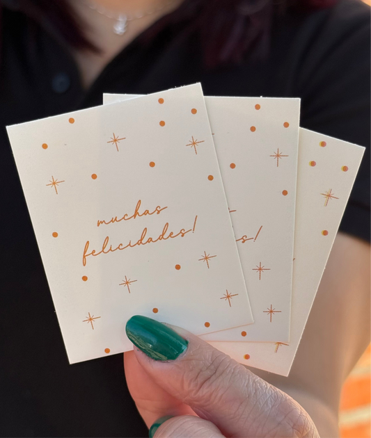 Tags “Muchas Felicidades” - contiene 10 unidades