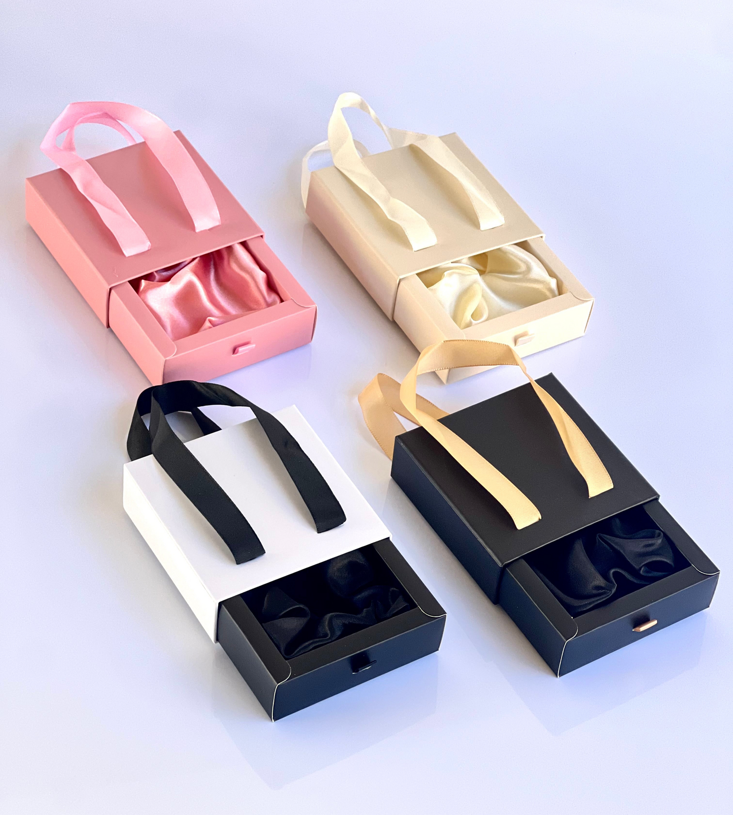 Caja Premium para Joyas 9x9x3cm - con Manija