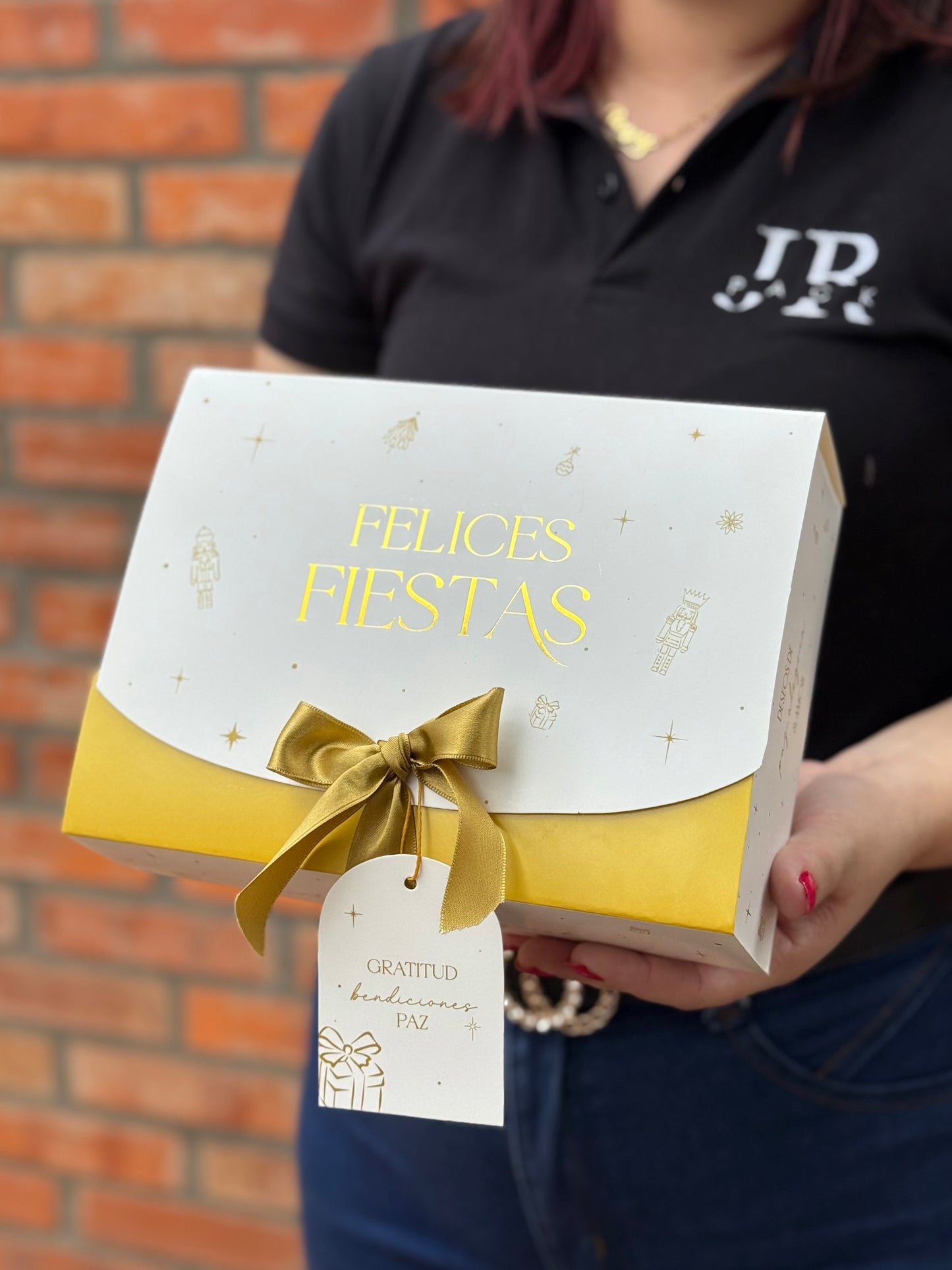 Caja Lazo 23x17x7cm Dorado - COD 642269