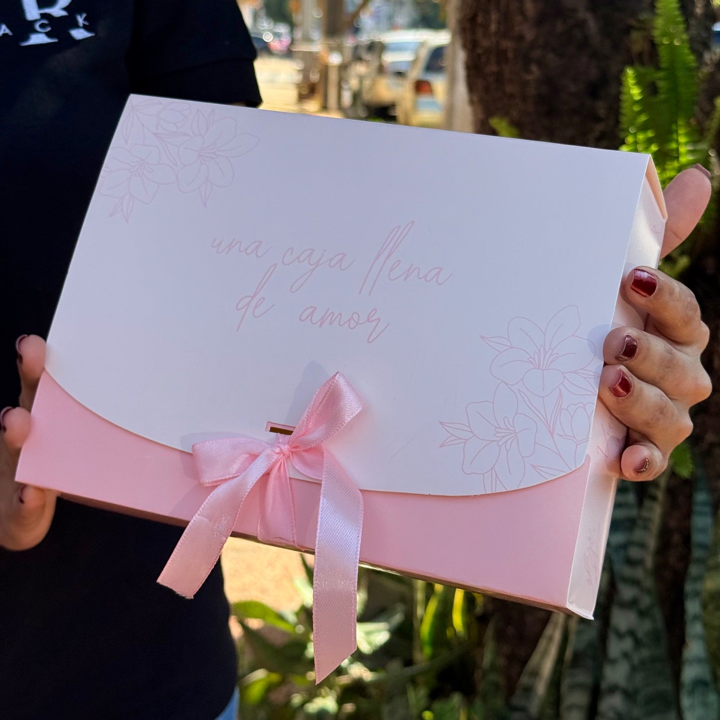 Caja Lazo Rosa - 23x17x7cm