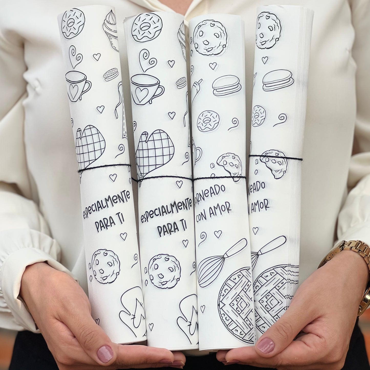 Papel Manteca Pastelería Negro - 27x40cm - (contiene 25 hojas) - COD 640431