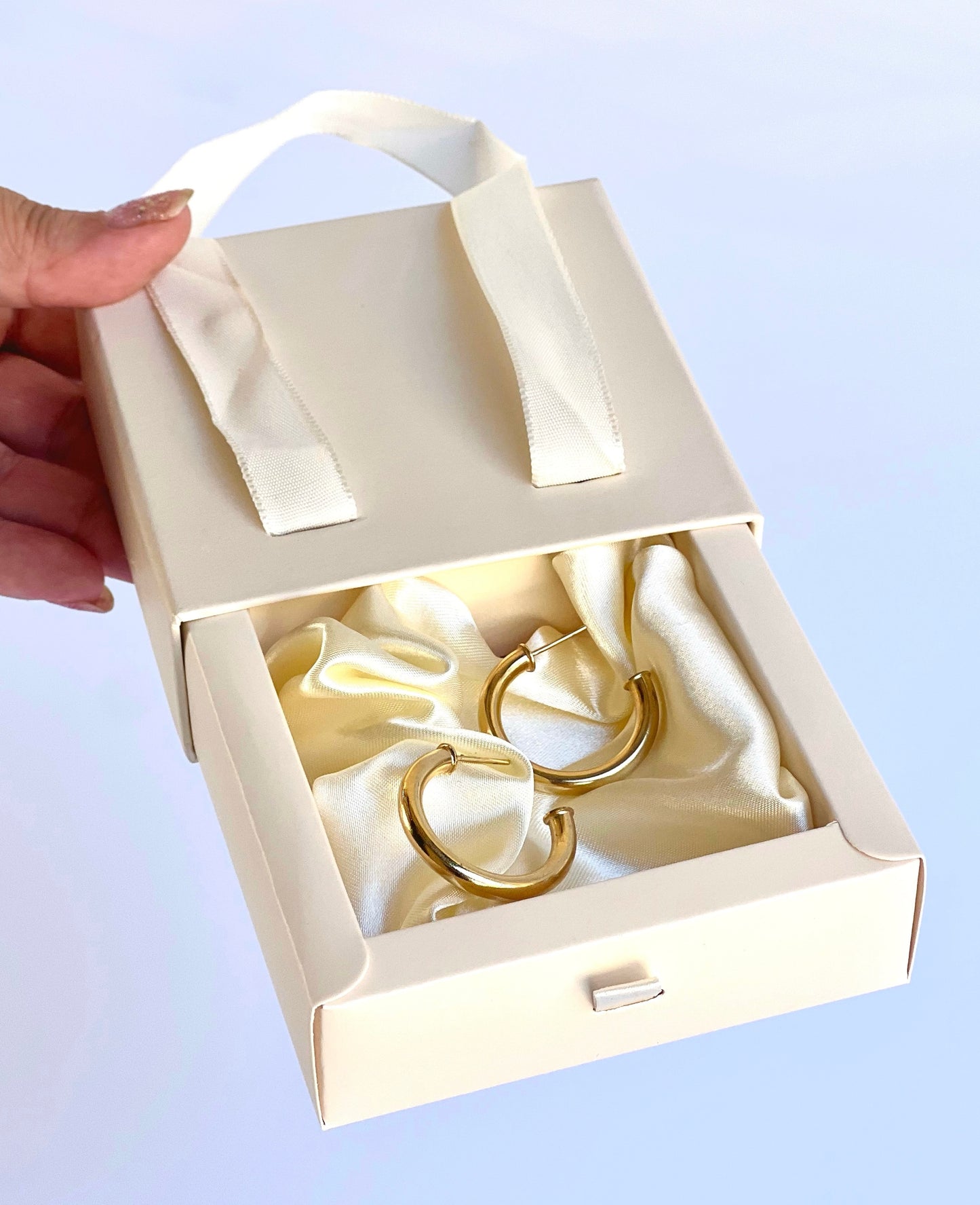 Caja Premium para Joyas 9x9x3cm - con Manija