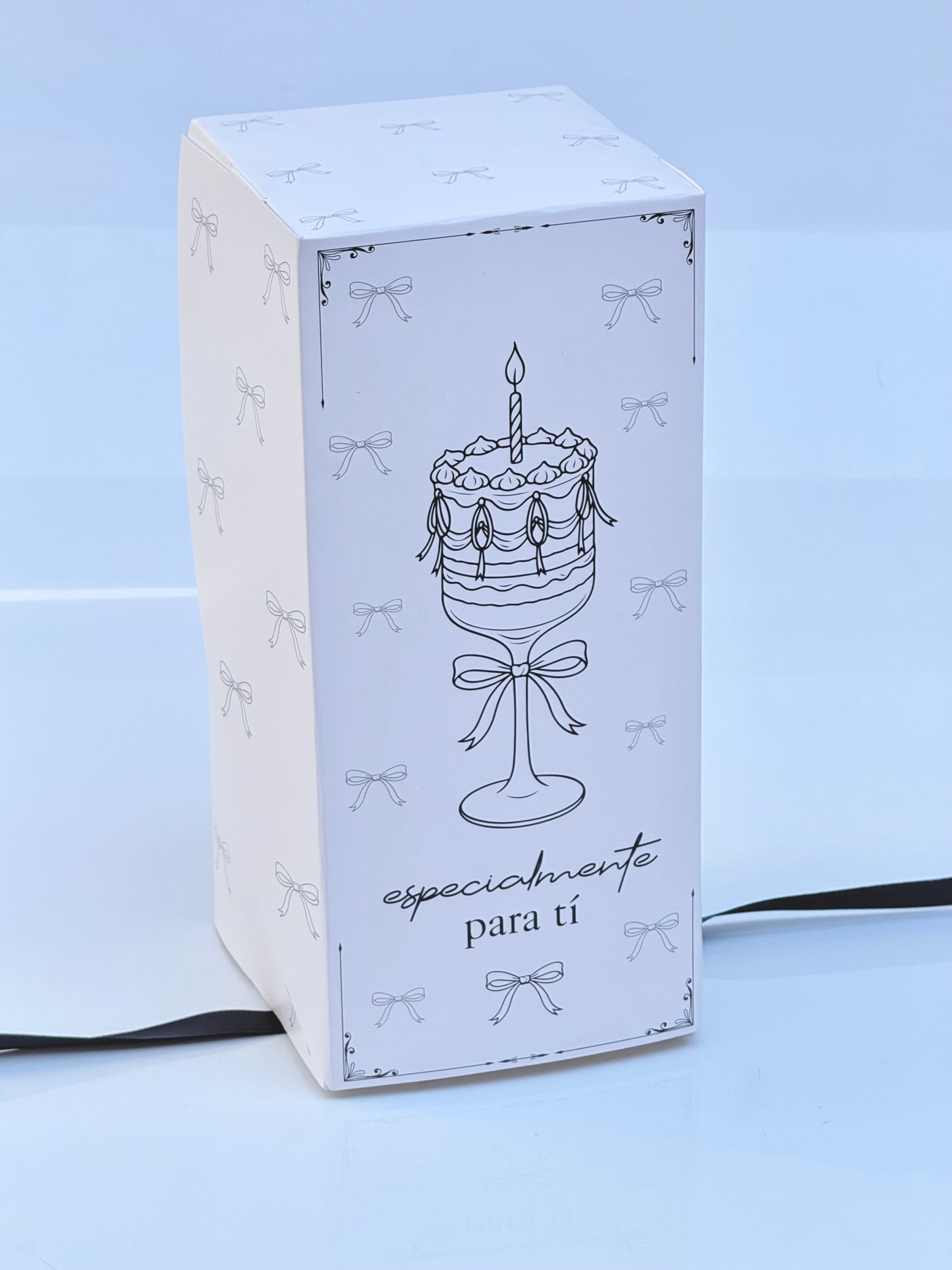 Caja 11,5x11,5x26cm - para copa - COD641764