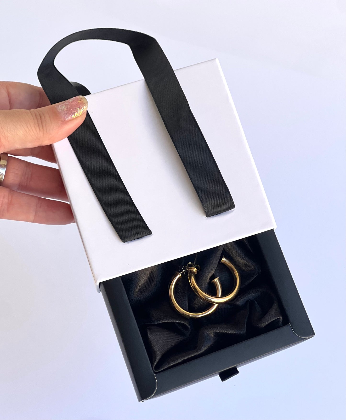 Caja Premium para Joyas 9x9x3cm - con Manija