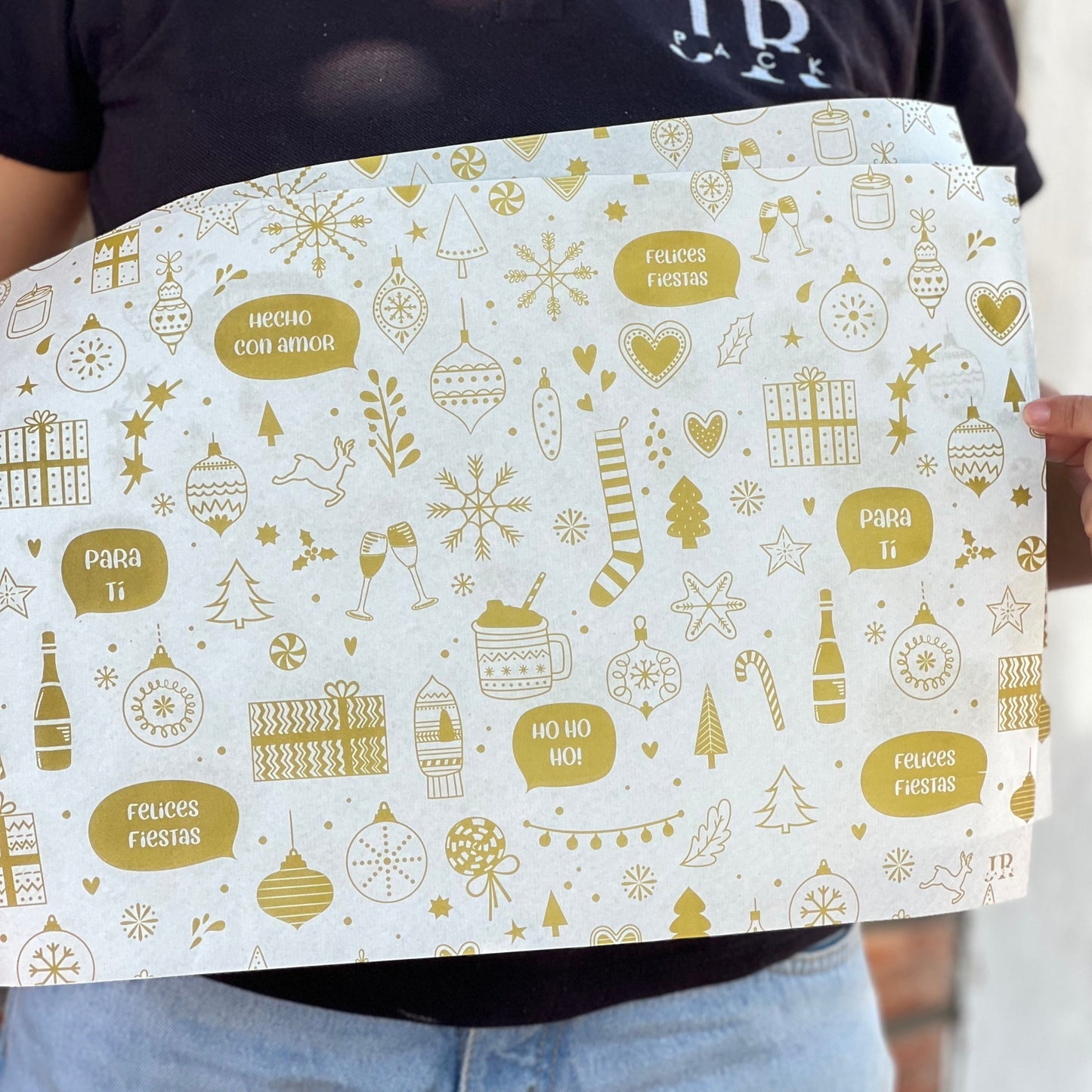 Papel Manteca Navidad Dorado 28x40cm (contiene 25 unidades)