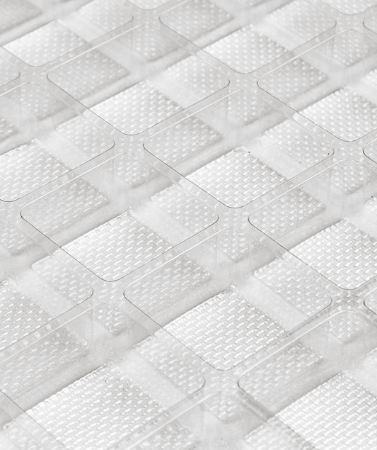 MOLDE 3.5X3.5CM CON 96 CAVIDADES TRANSPARENTE - COD 1097