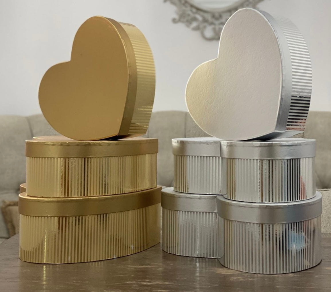 Caja Premium Corazón Brillo - M (26x25x14cm)