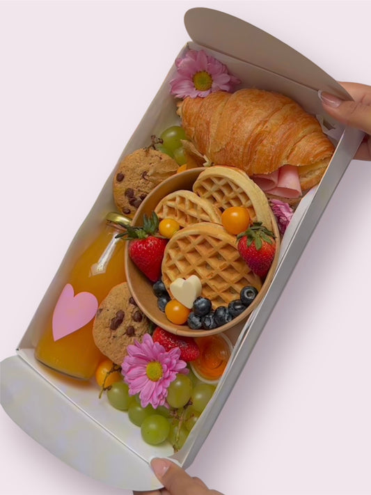 Caja 33.5x18x13cm Tipo Buzón + tapa transparente - COD 641578