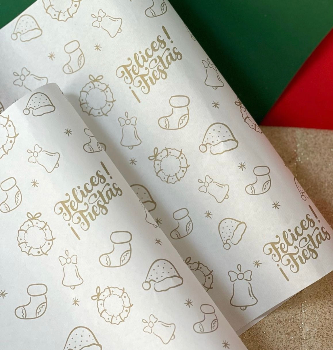 Papel Manteca Navidad Dorado 28x40cm (contiene 25 hojas)