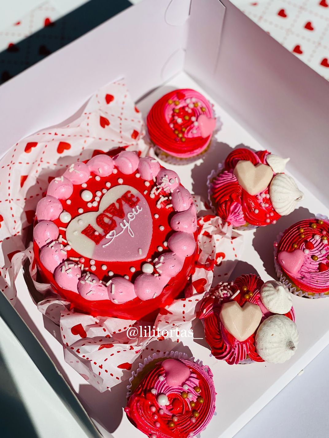 VIS15-D - Caja p/ Mini torta + 5 cupcakes - cod 641094