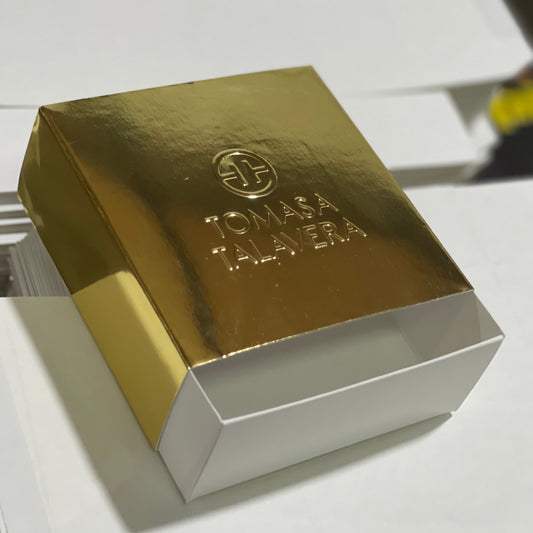 Packaging personalizado con Relieve - 9x9x3cm
