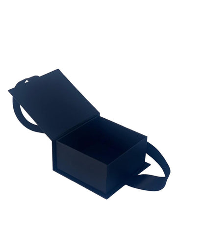 Caja Premium 10x10x5cm Tipo Libro con cinta frontal - (Unidad)