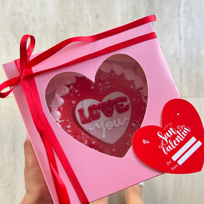 Caja 16x16x10cm c/ visor de corazón Rosa