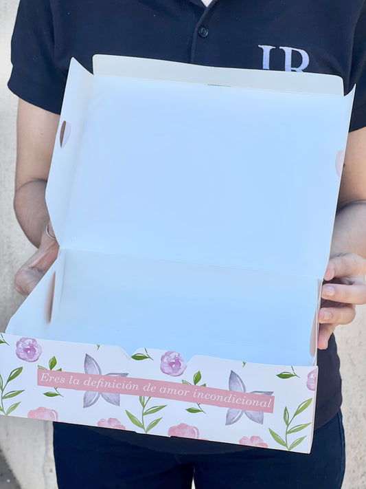 MOM1 - Caja 23x17x7cm Madres 2025 - cod 640319
