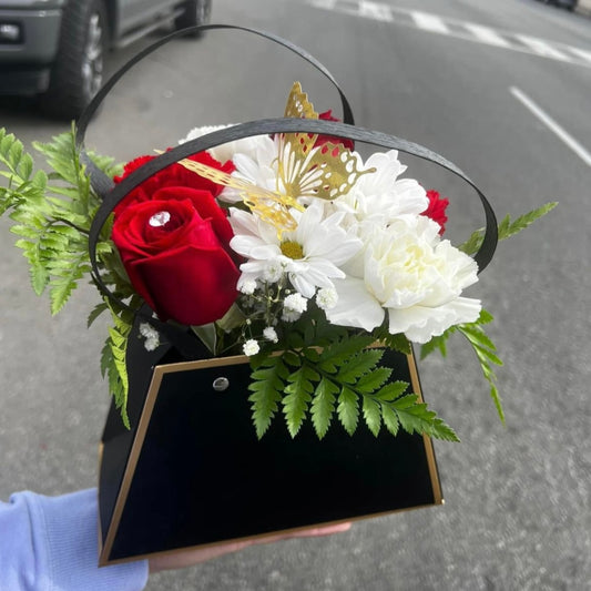 BOLSA COREANA NEGRO CON DORADO 21x10x29cm - CNBAG2.5