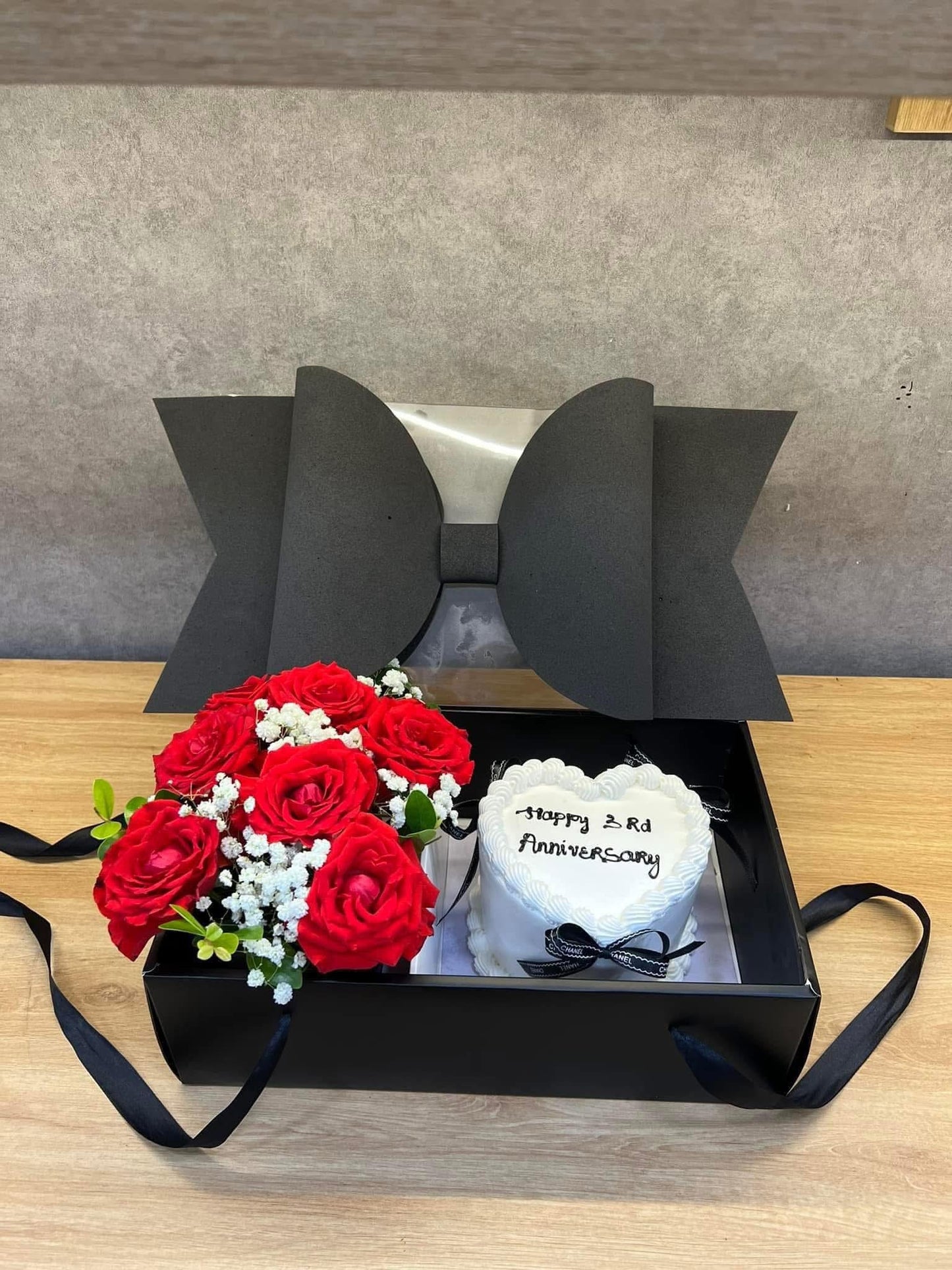 Caja Moño Negro - 35x21x16.5cm - COD 642301