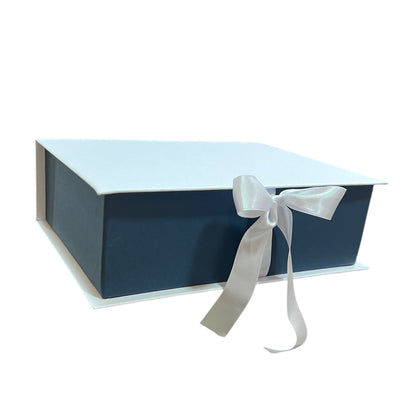 Caja Premium 23x17x7cm Tipo Libro  Bi Color con cinta frontal - (unidad)