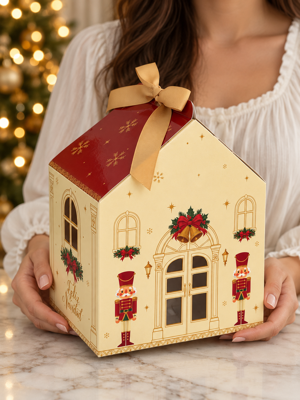 Caja Casita Navidad 18x13x22 cm (no incluye cinta)