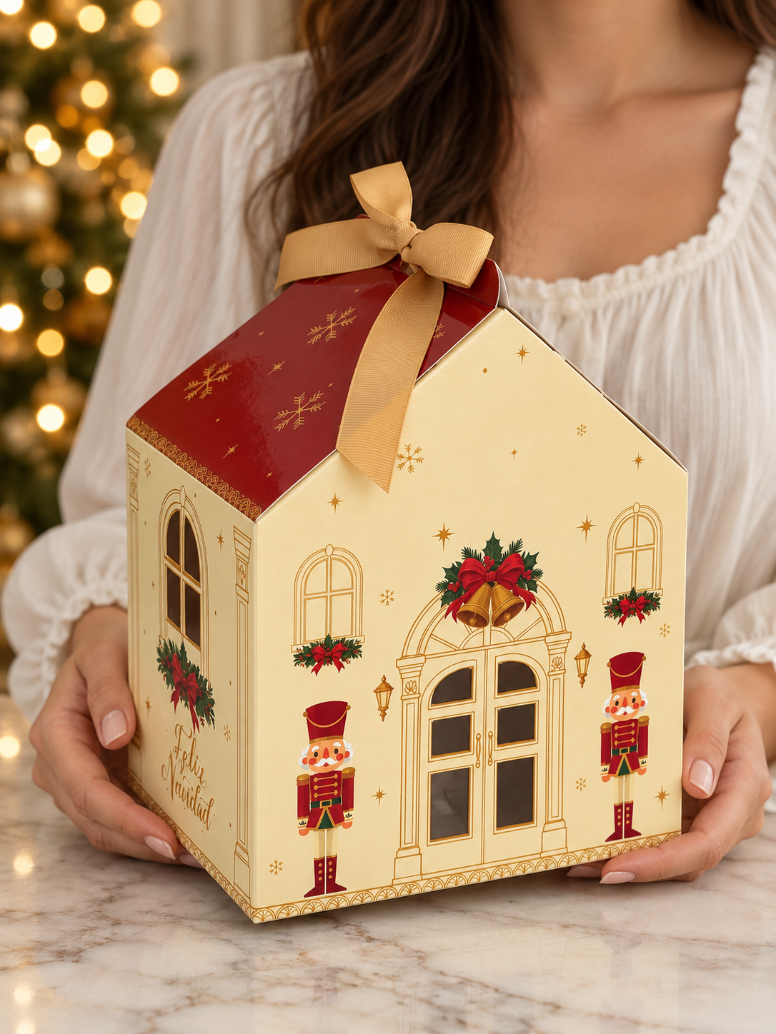 Caja Casita Navidad 18x13x22 cm (no incluye cinta)