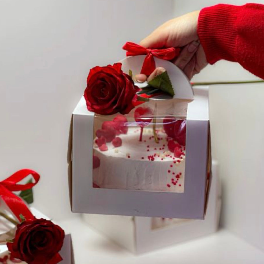 CAJA 26x26x17cm - INCLUYE BASE P/ TORTA