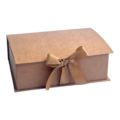 Caja Premium 23x17x7cm Tipo Libro con Cinta frontal - (unidad)