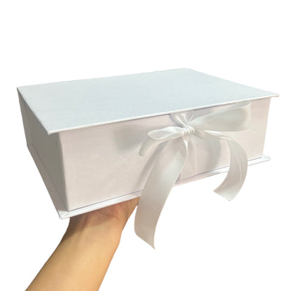 Caja Premium 23x17x7cm Tipo Libro con Cinta frontal - (unidad)