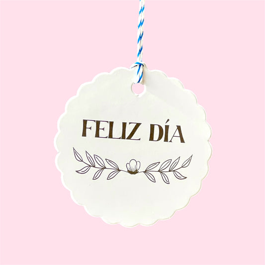 Tags “Feliz Día” White - contiene 10 unidades