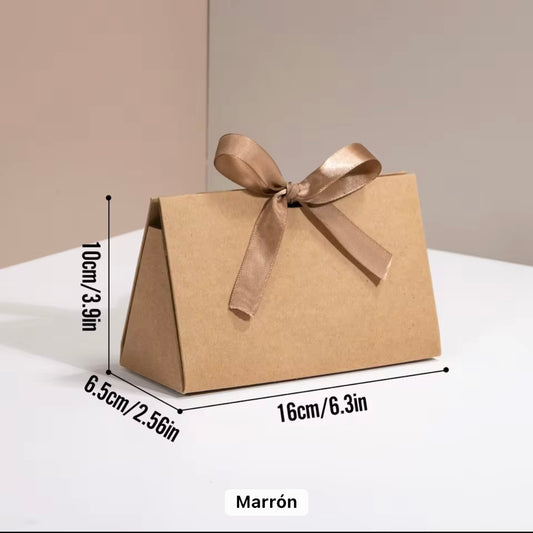 Caja Tipo Sobre Kraft - 16x10x6.5cm