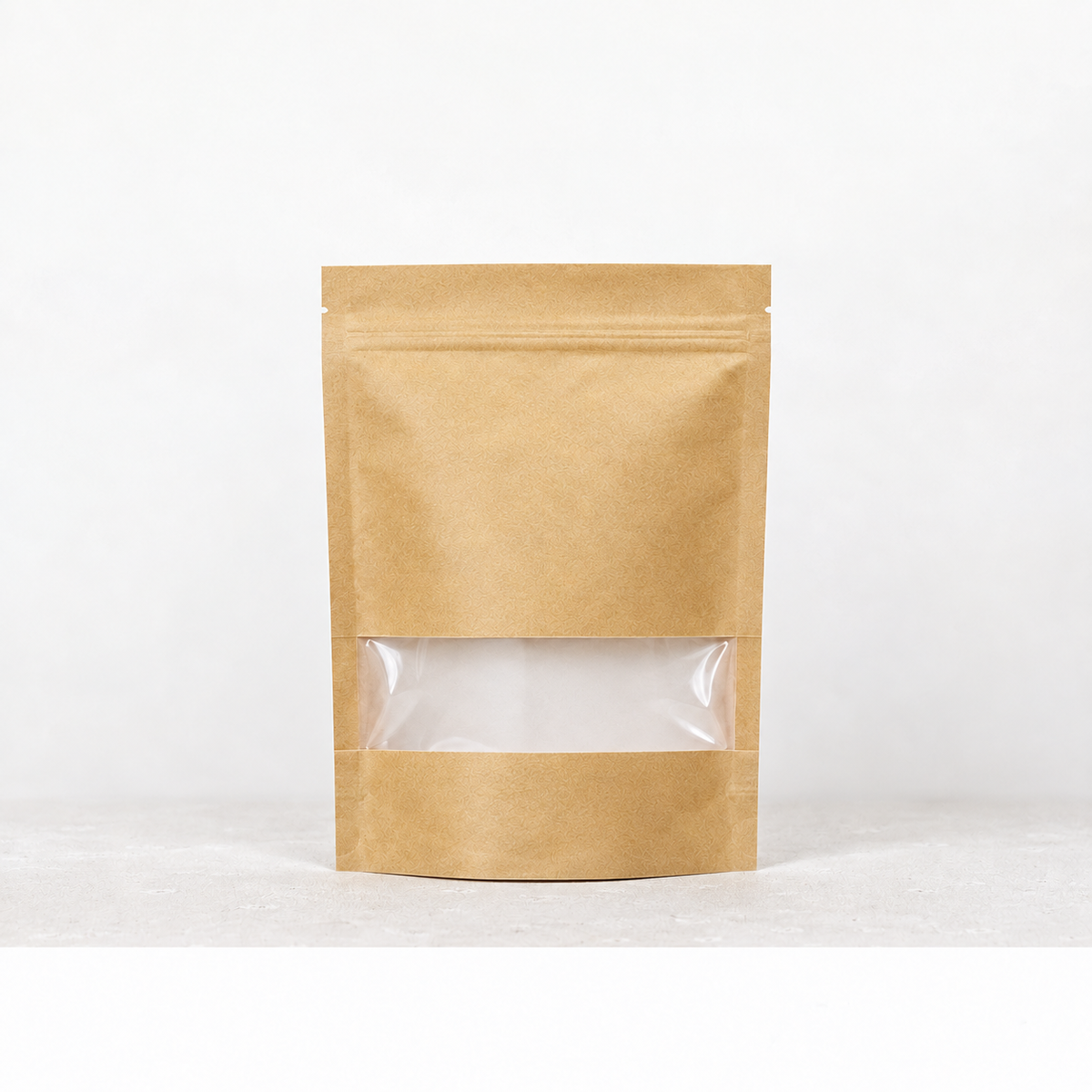 Doypack kraft con visor 14x20+4 cm (CONT 50 UND.)