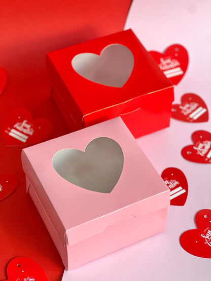 Caja 16x16x10cm c/ visor de corazón Rosa
