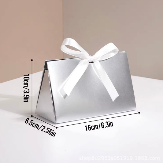 Caja Tipo Sobre Plata - 16x10x6.5cm