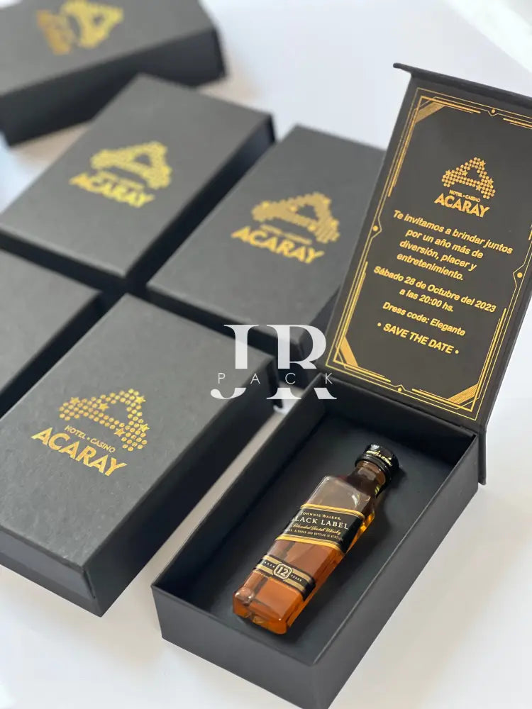 Premium personalizado - Hotel Casino Acaray - Media solapa + stamping